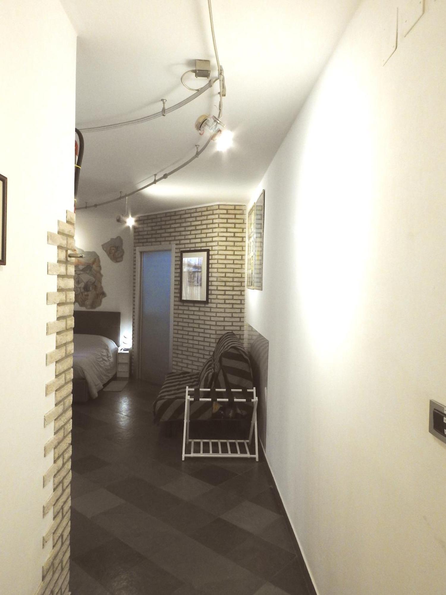 Dormire In Centro Trieste Studio Galleria 16 المظهر الخارجي الصورة